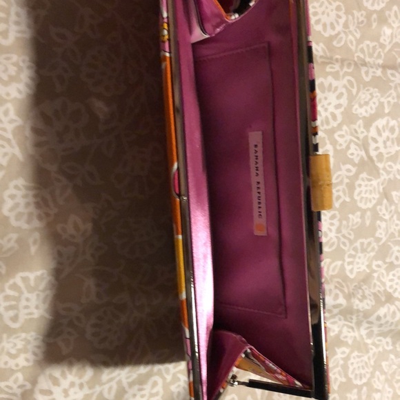 Banana Republic clutch purse, unique floral slim design with satin fabric - Picture 4 of 7